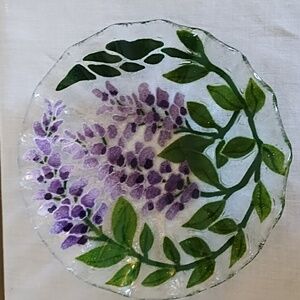 SYDENSTRICKER GLASS - WITH BEAUTIFUL LILACS FRAMED IN GREENERY.